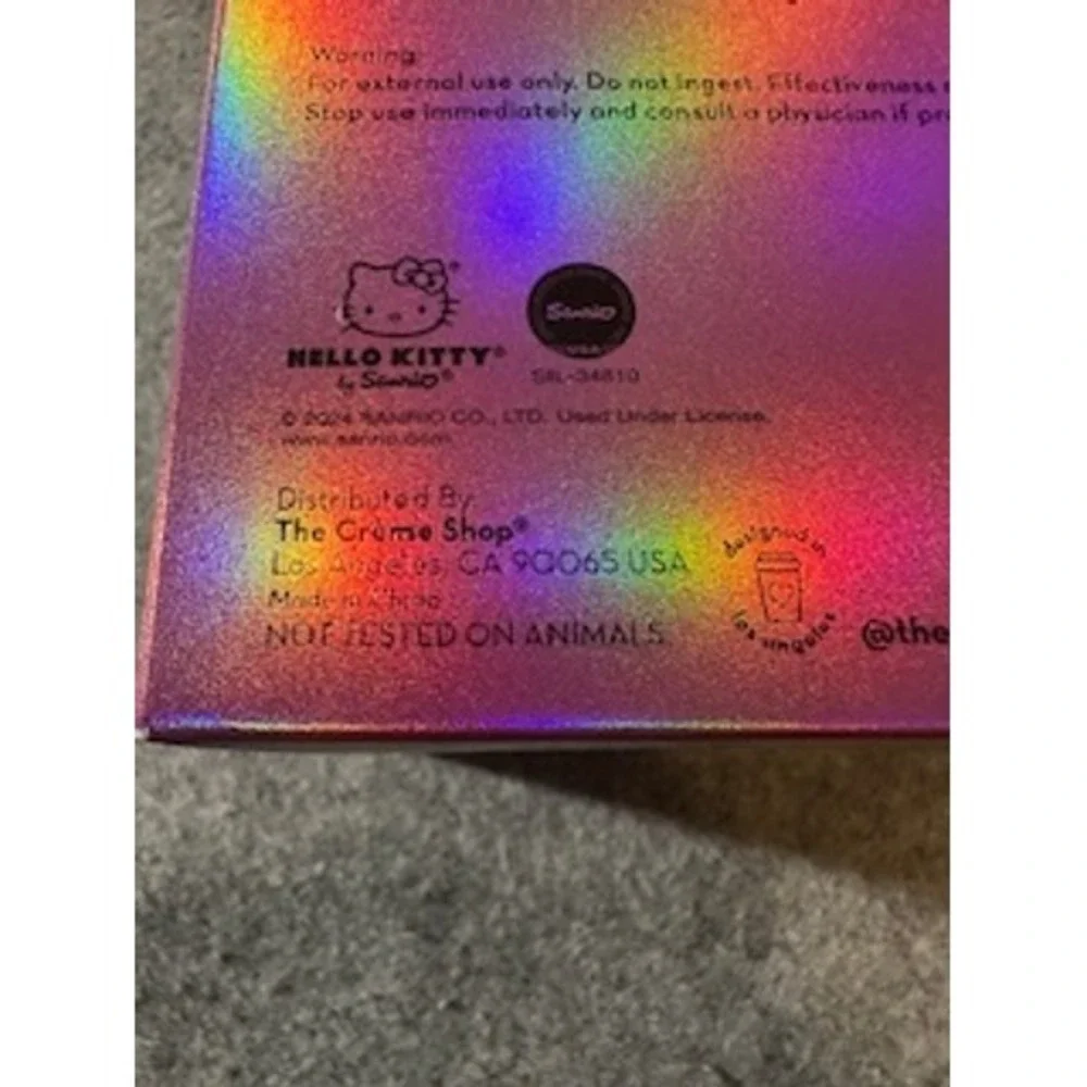 The Creme Shop x Hello Kitty Silky Skin Spa Set Rosy Strawberry Bath‎ Bomb Scrub